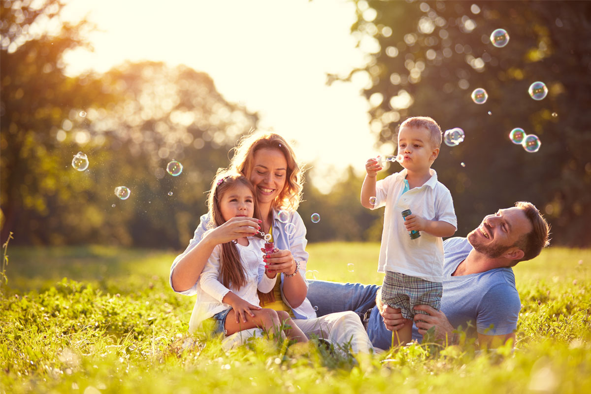 BoldWithin-Mindfulness-in-Motion-Outdoor-Family-Practices-for-Emotional-Wellness